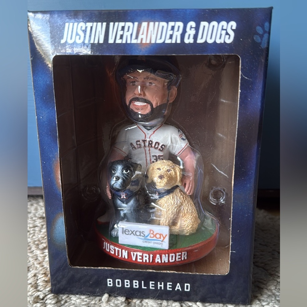Astros Justin Verlander & Dogs Bobblehead - White Jersey
